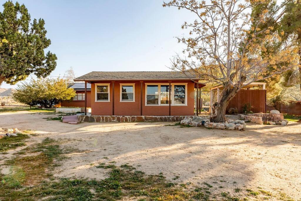 Jt'S Star Catcher Cabin - Hot Tub Yucca Valley Ngoại thất bức ảnh