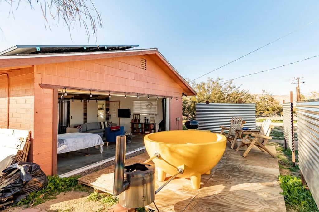 Jt'S Star Catcher Cabin - Hot Tub Yucca Valley Ngoại thất bức ảnh