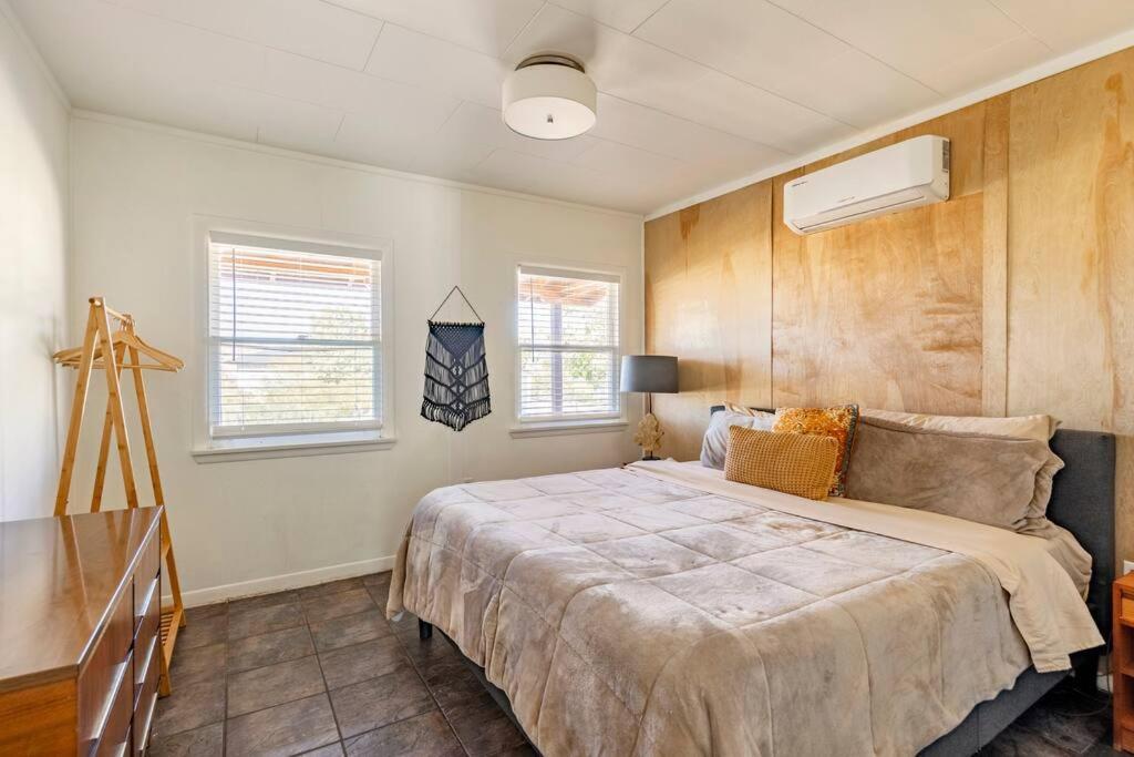 Jt'S Star Catcher Cabin - Hot Tub Yucca Valley Ngoại thất bức ảnh