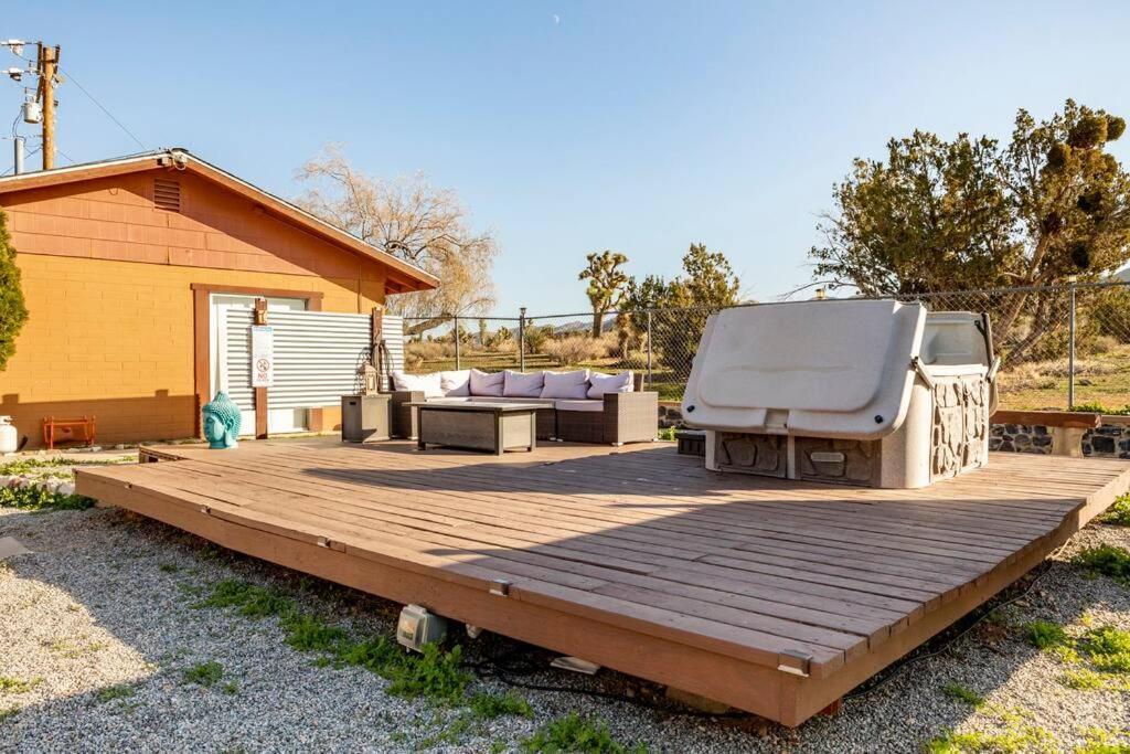 Jt'S Star Catcher Cabin - Hot Tub Yucca Valley Ngoại thất bức ảnh