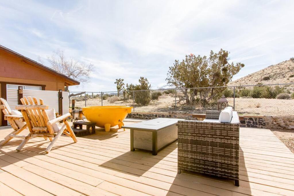 Jt'S Star Catcher Cabin - Hot Tub Yucca Valley Ngoại thất bức ảnh